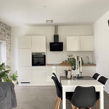 Holiday House Lucia Sukošan Екстериор снимка