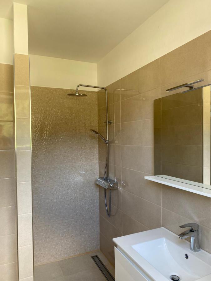 Holiday House Lucia Sukošan Екстериор снимка